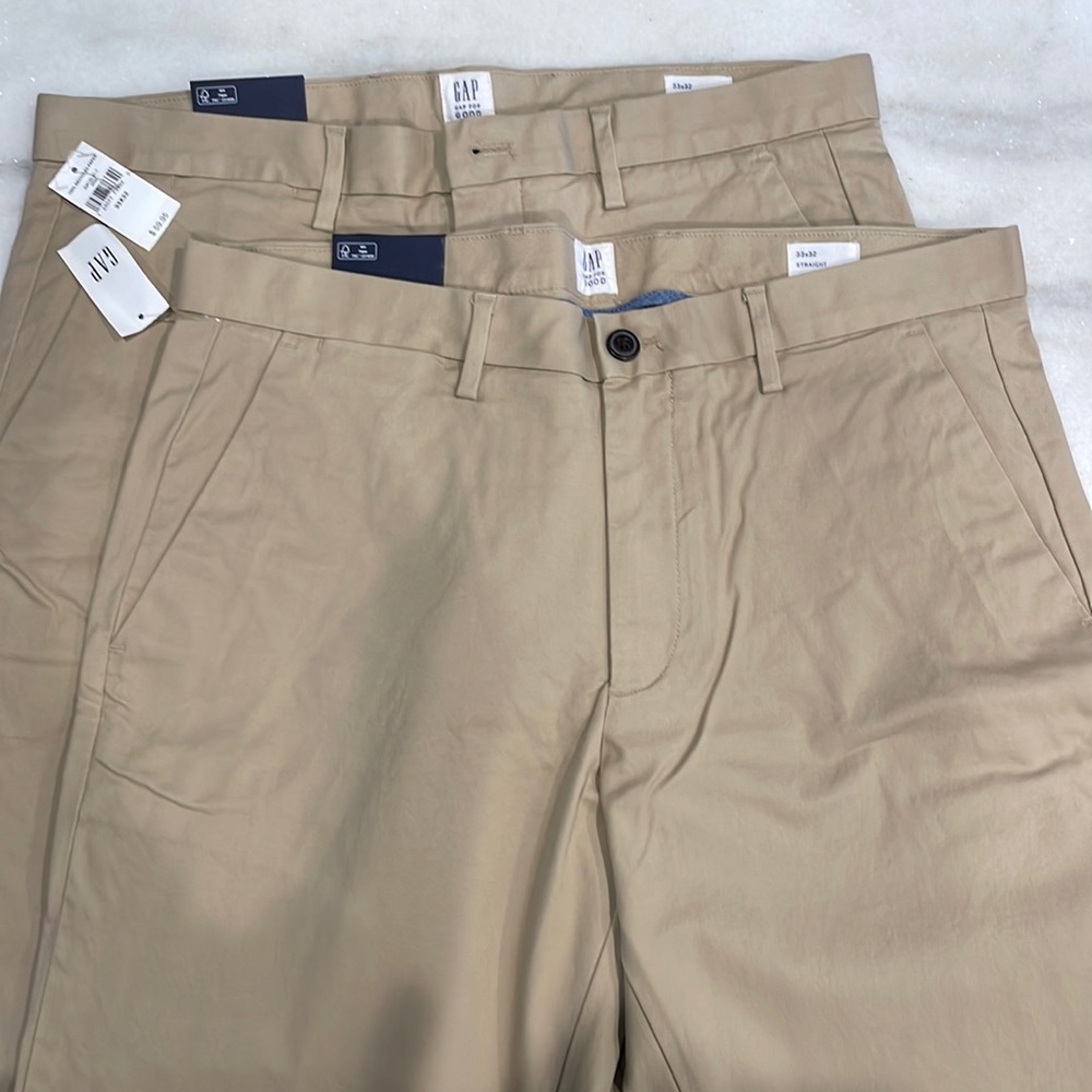 Men Gap Stretch Mid Rise Straight Leg 33x32 chino khaki pants new with tags